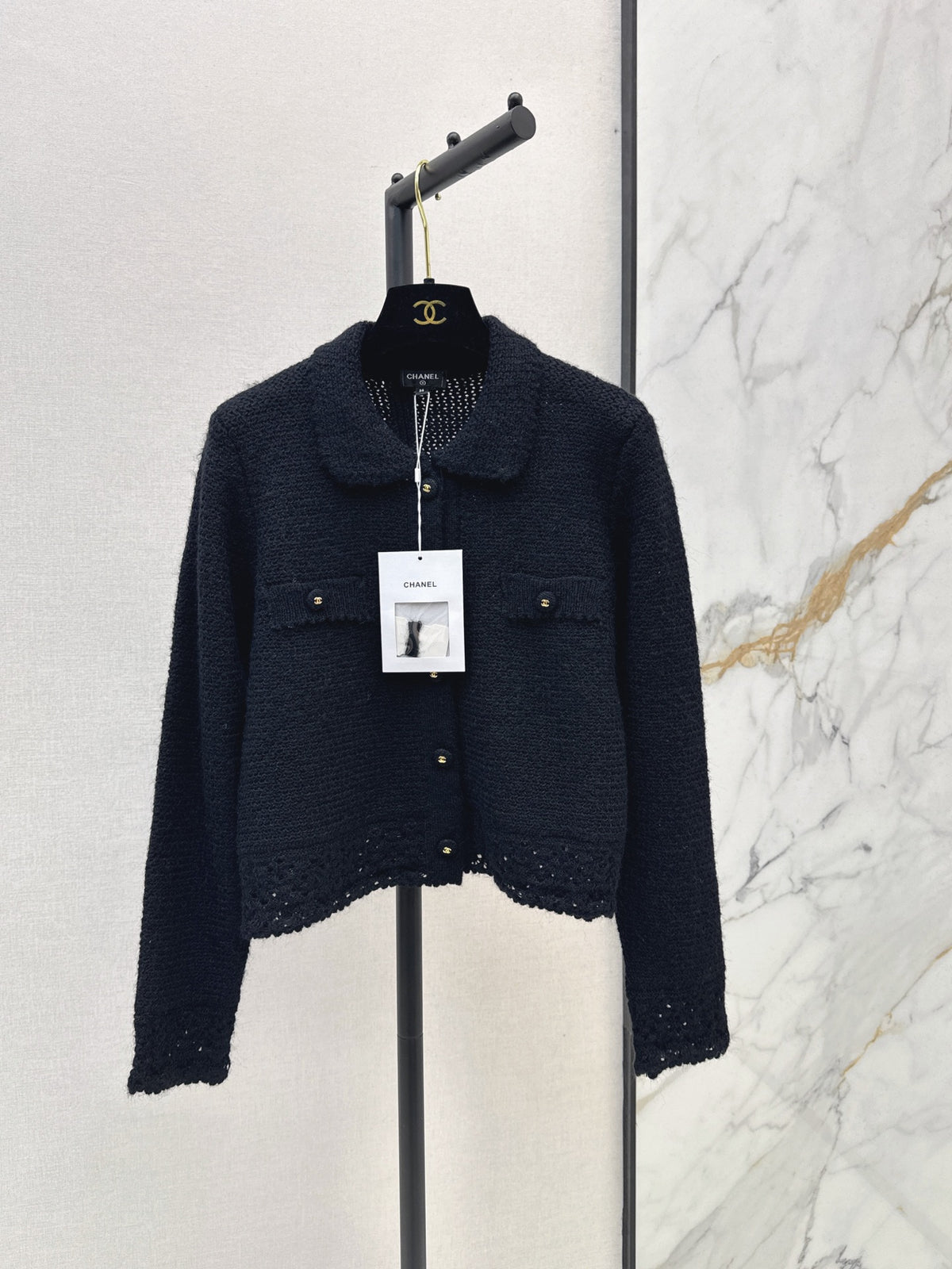 26FW New Cut-out Lapel Knit Cardigan 🤍🖤