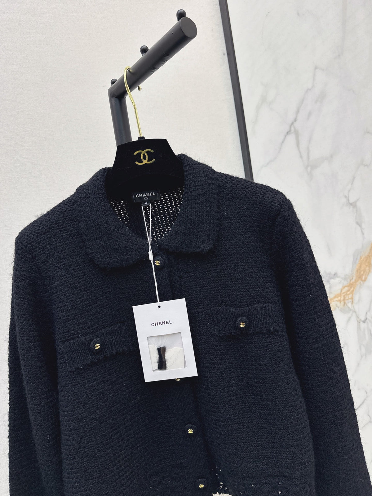 26FW New Cut-out Lapel Knit Cardigan 🤍🖤