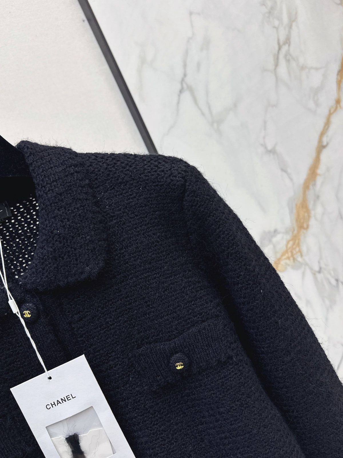 26FW New Cut-out Lapel Knit Cardigan 🤍🖤