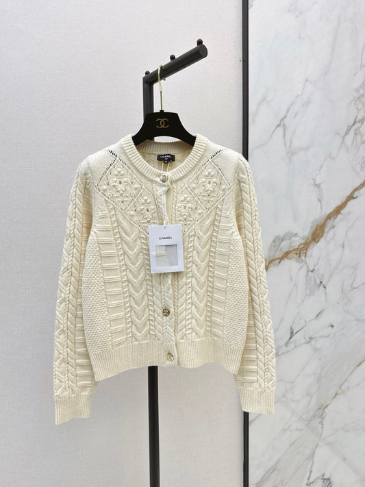 26FW New 3D-Textured Jacquard Crew-Neck Cardigan 🤍🖤