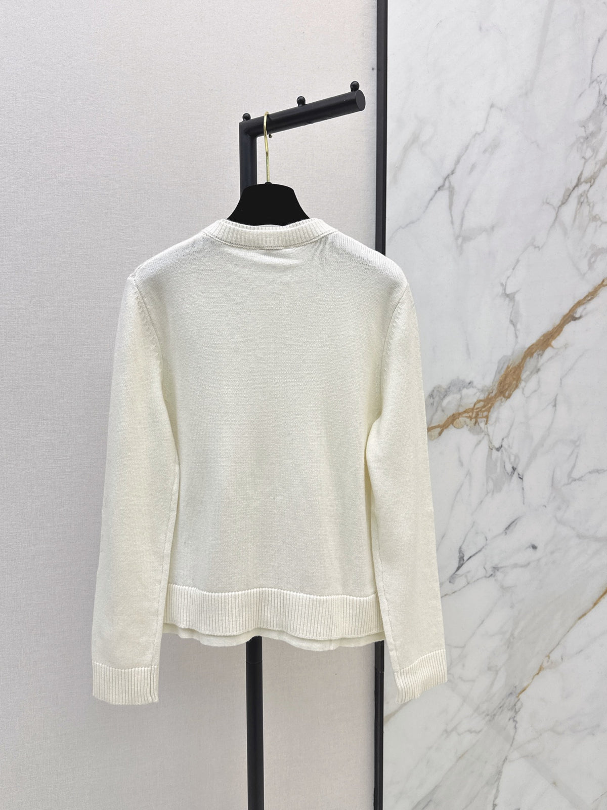 26FW New Crew-Neck Knitted Cardigan 🤍🖤