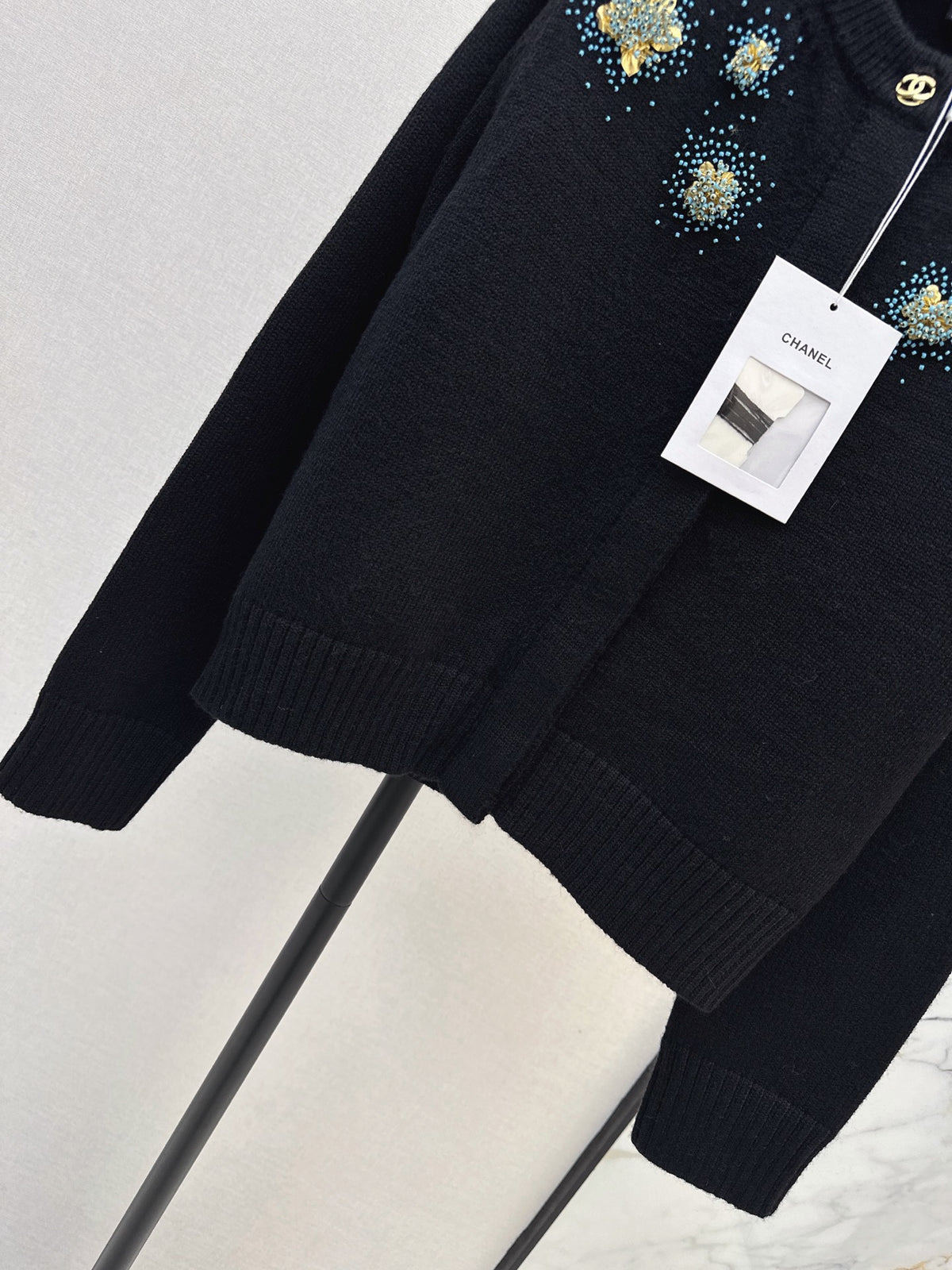 26FW New Crew-Neck Long-Sleeve Cardigan 🖤
