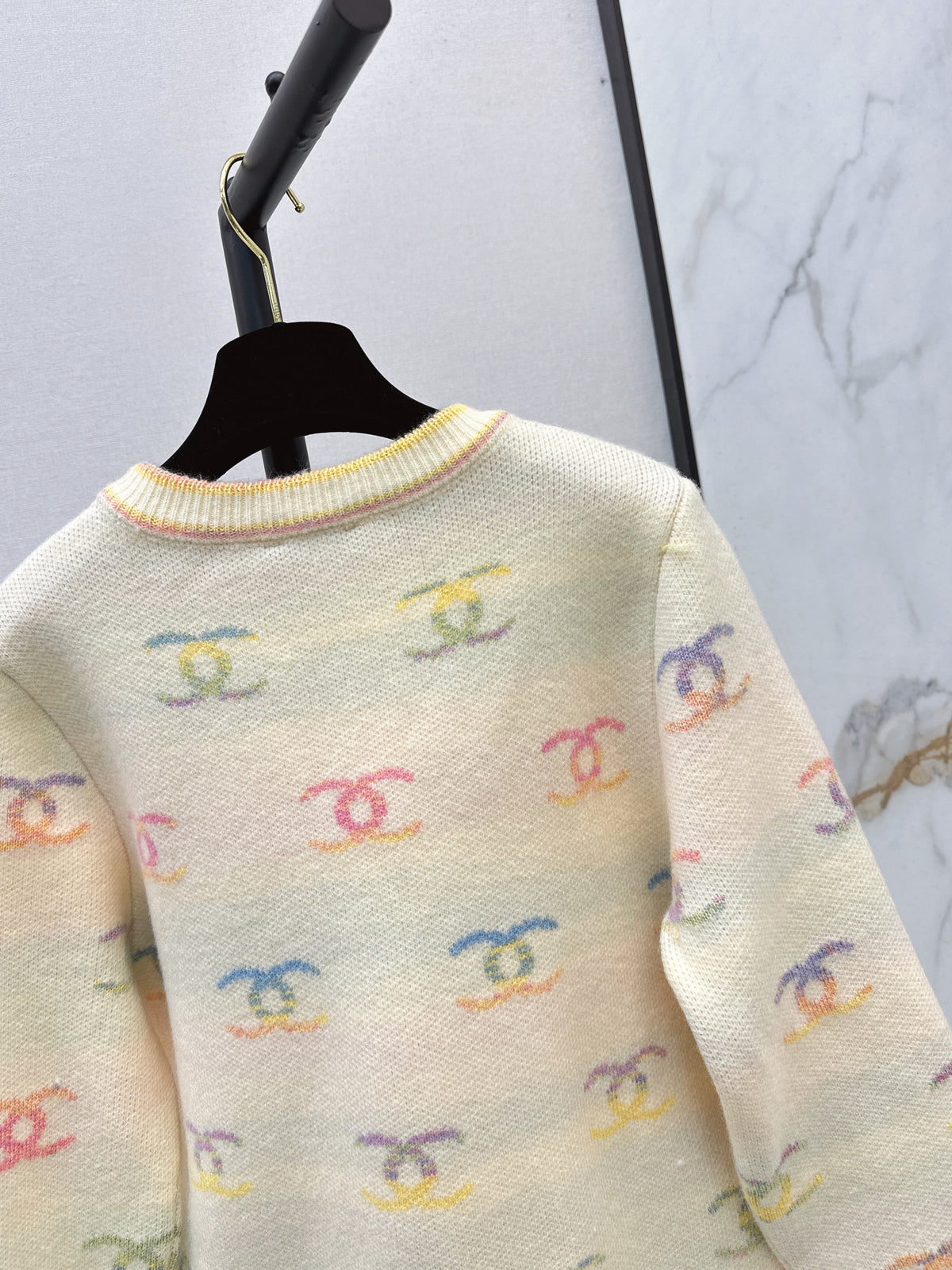 26FW New Logo Jacquard Cardigan 🤍