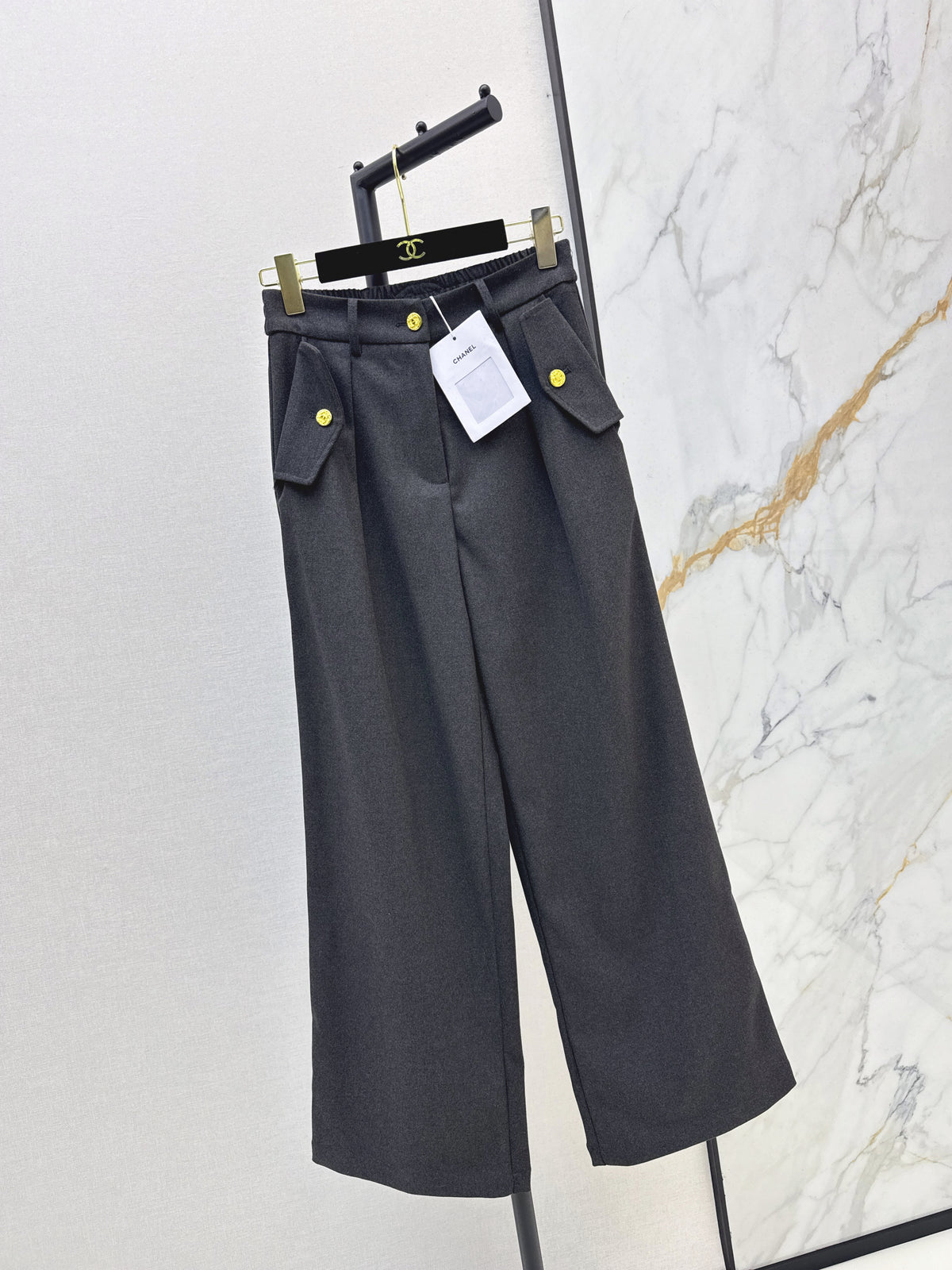 26FW New Straight-Leg Trousers with Dual Pocket Detailing 🩶🖤