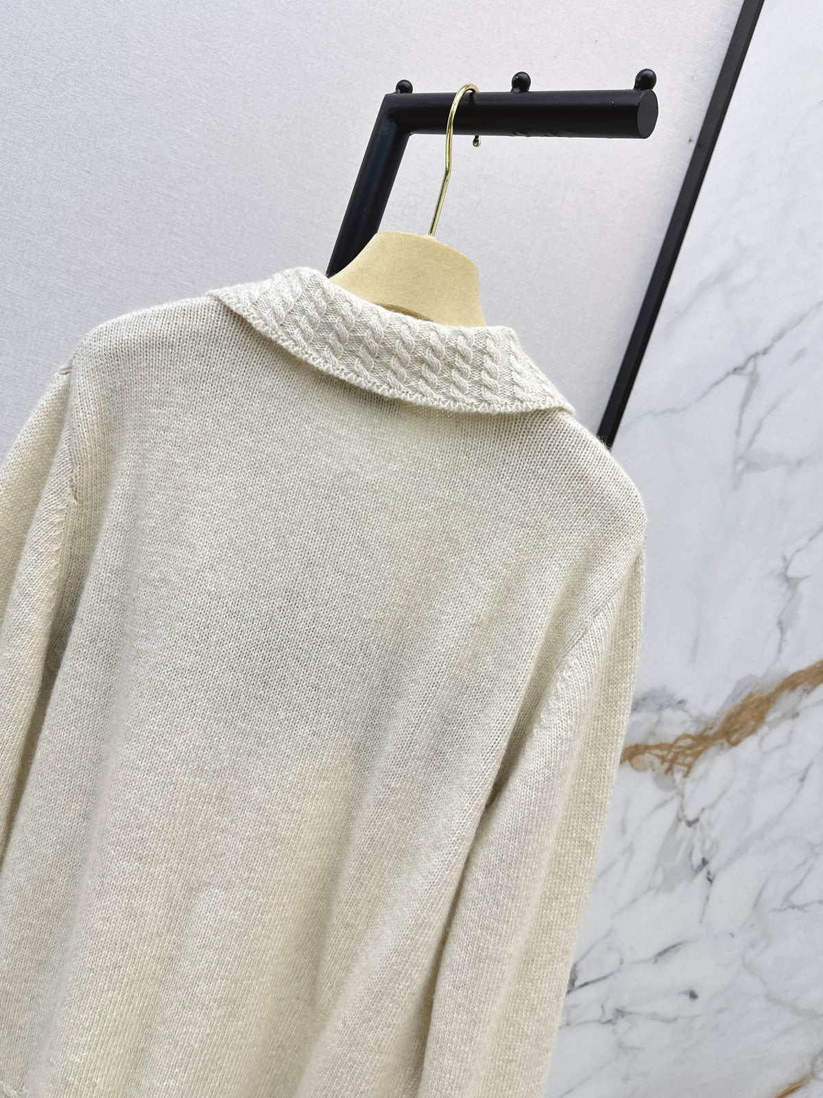 26FW New Collared Sweater 🤍💚