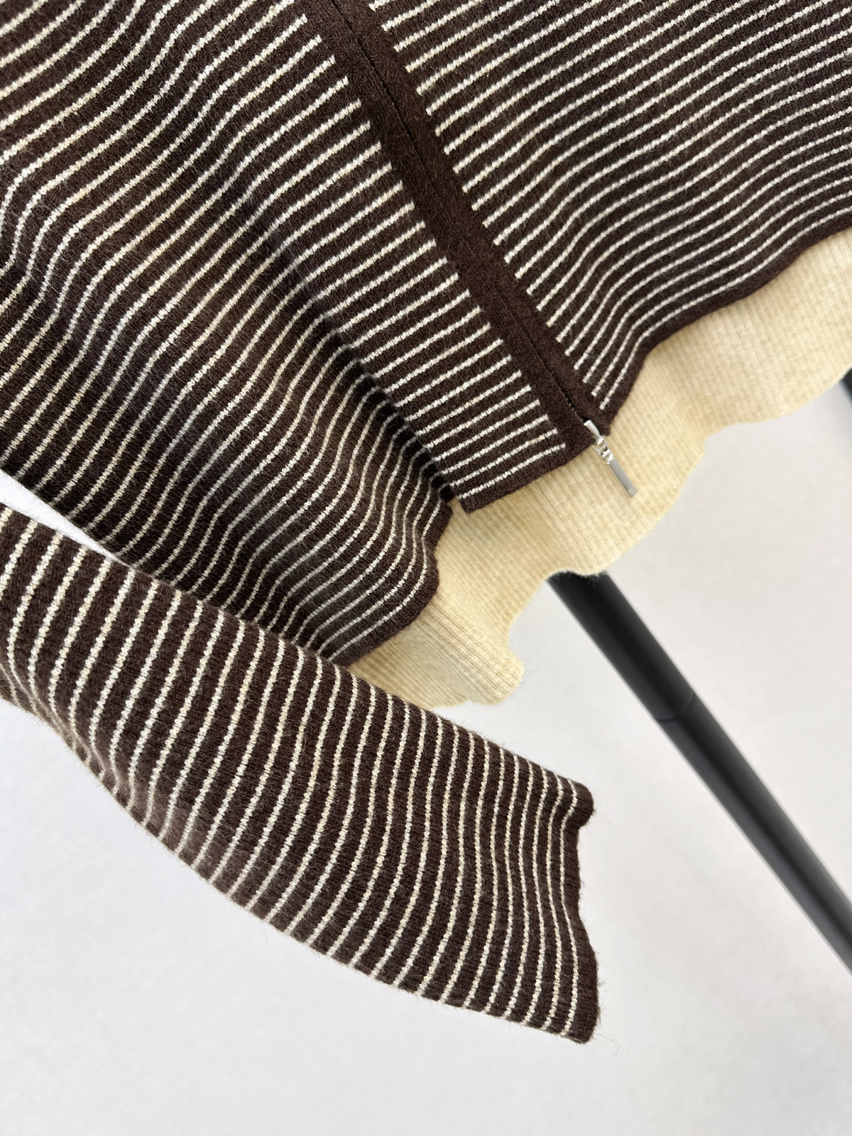 26FW New Hooded Knit Cardigan 🤎🖤