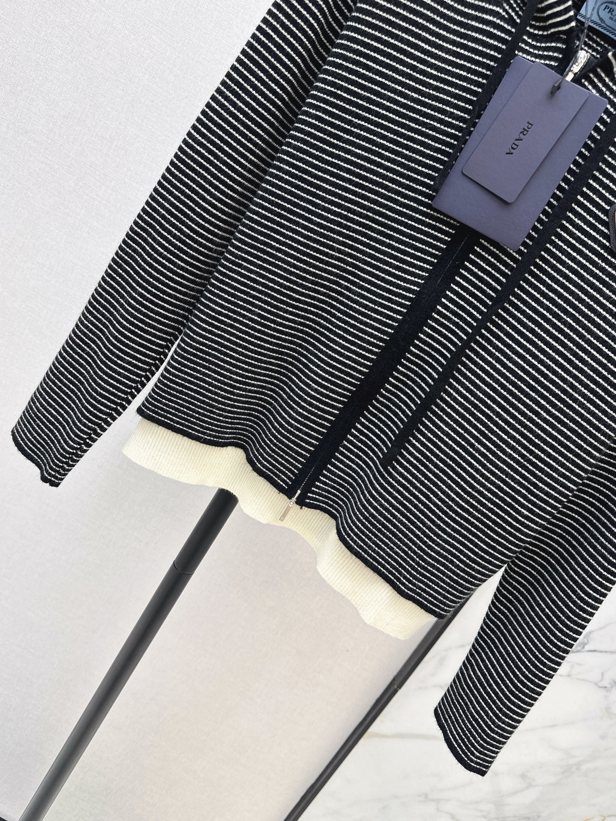26FW New Hooded Knit Cardigan 🤎🖤
