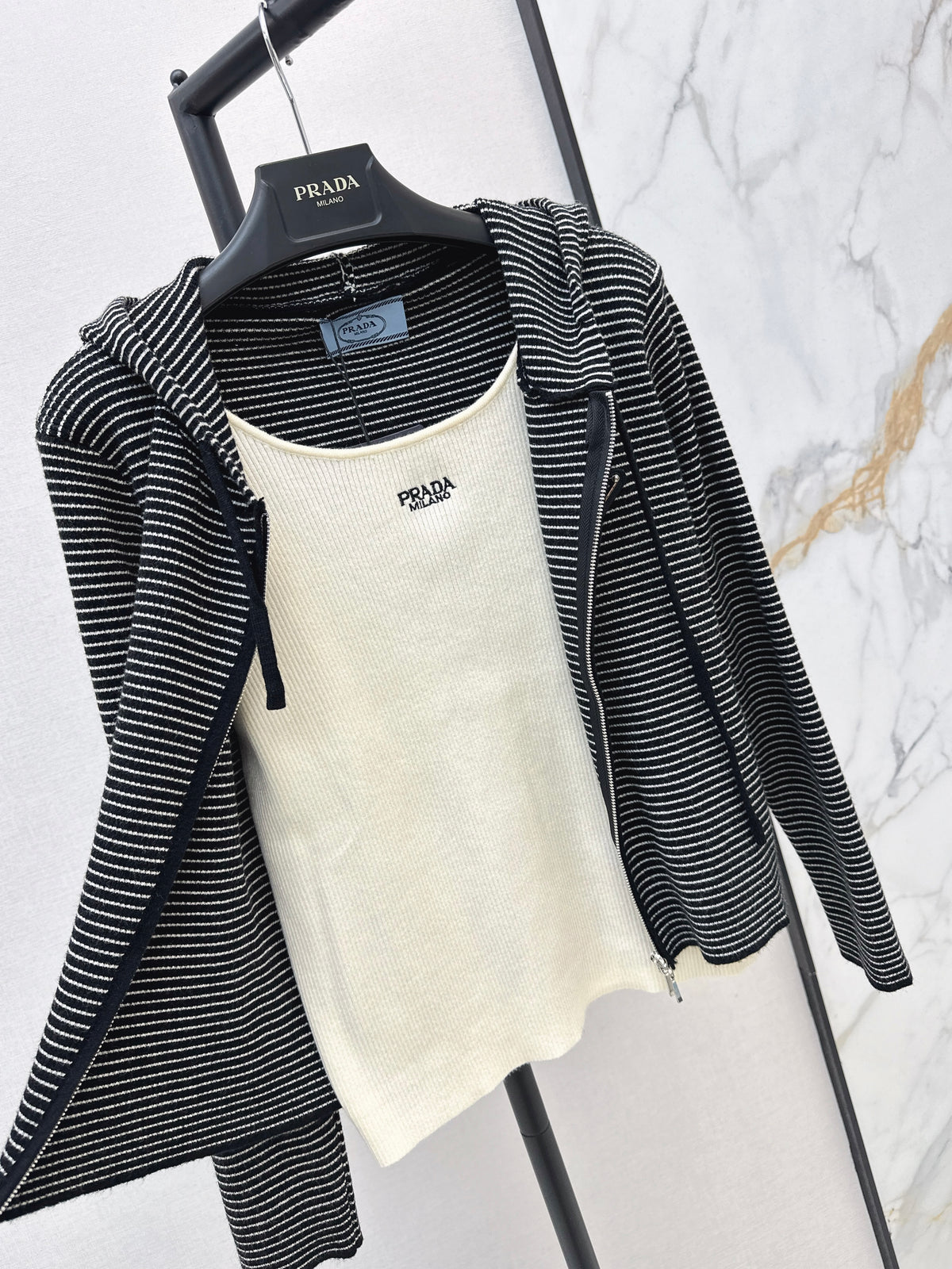 26FW New Hooded Knit Cardigan 🤎🖤
