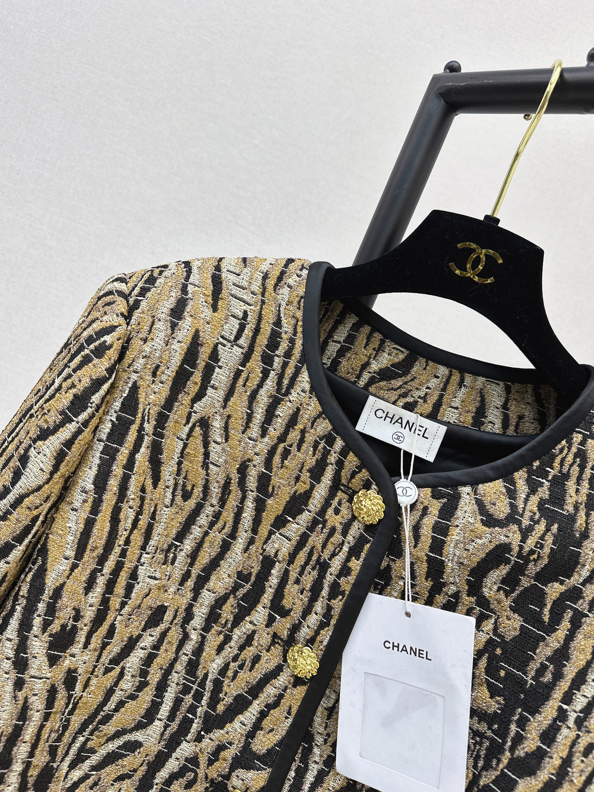 26FW New Crew-Neck Cropped Leopard-Print Jacket 🤎