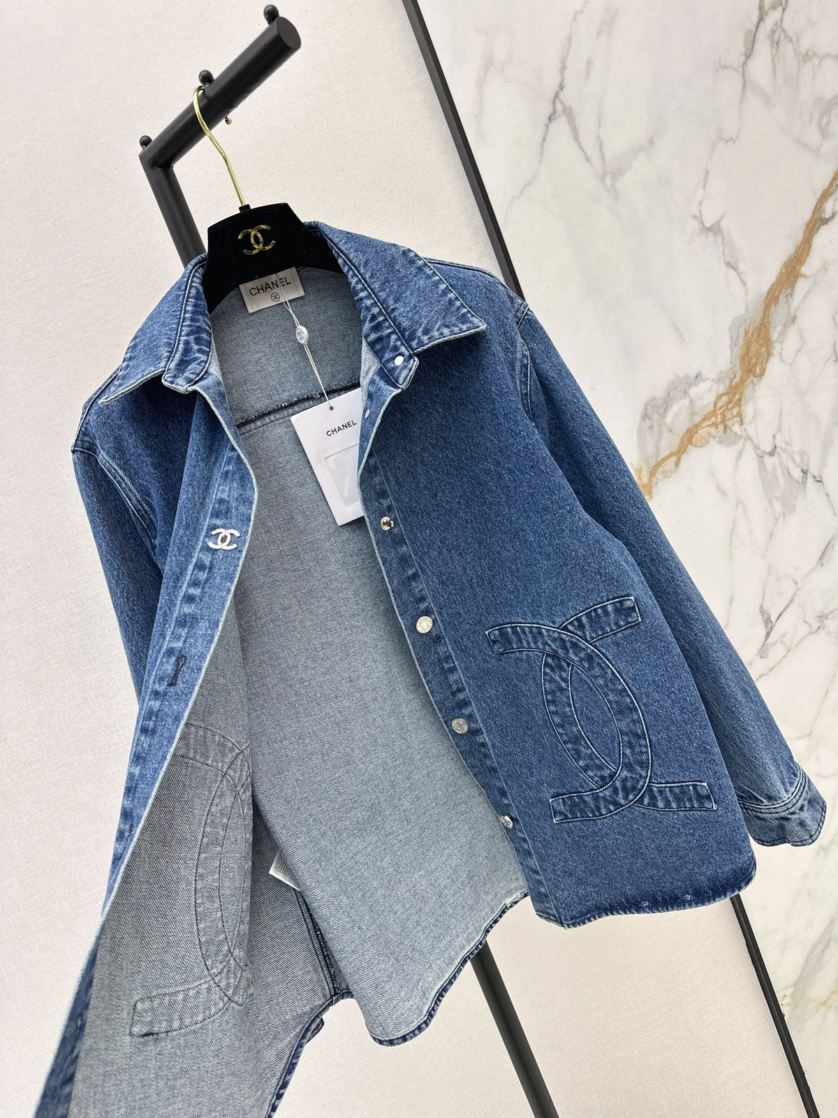 26FW Denim Shirt Jacket with New Logo Embellishment 🩵