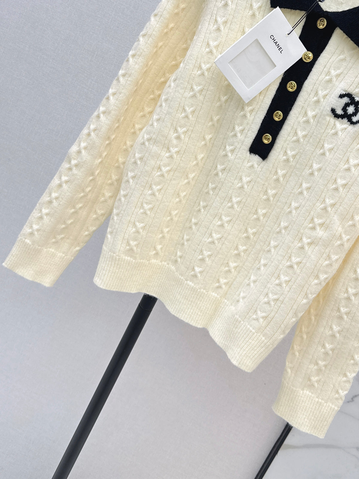26FW New Collared Knit Top 🤍🖤