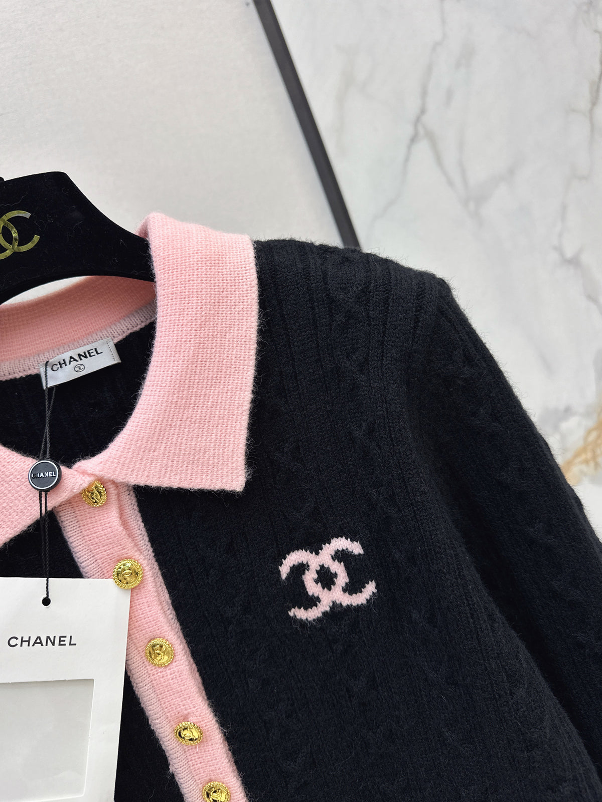 26FW New Collared Knit Top 🤍🖤