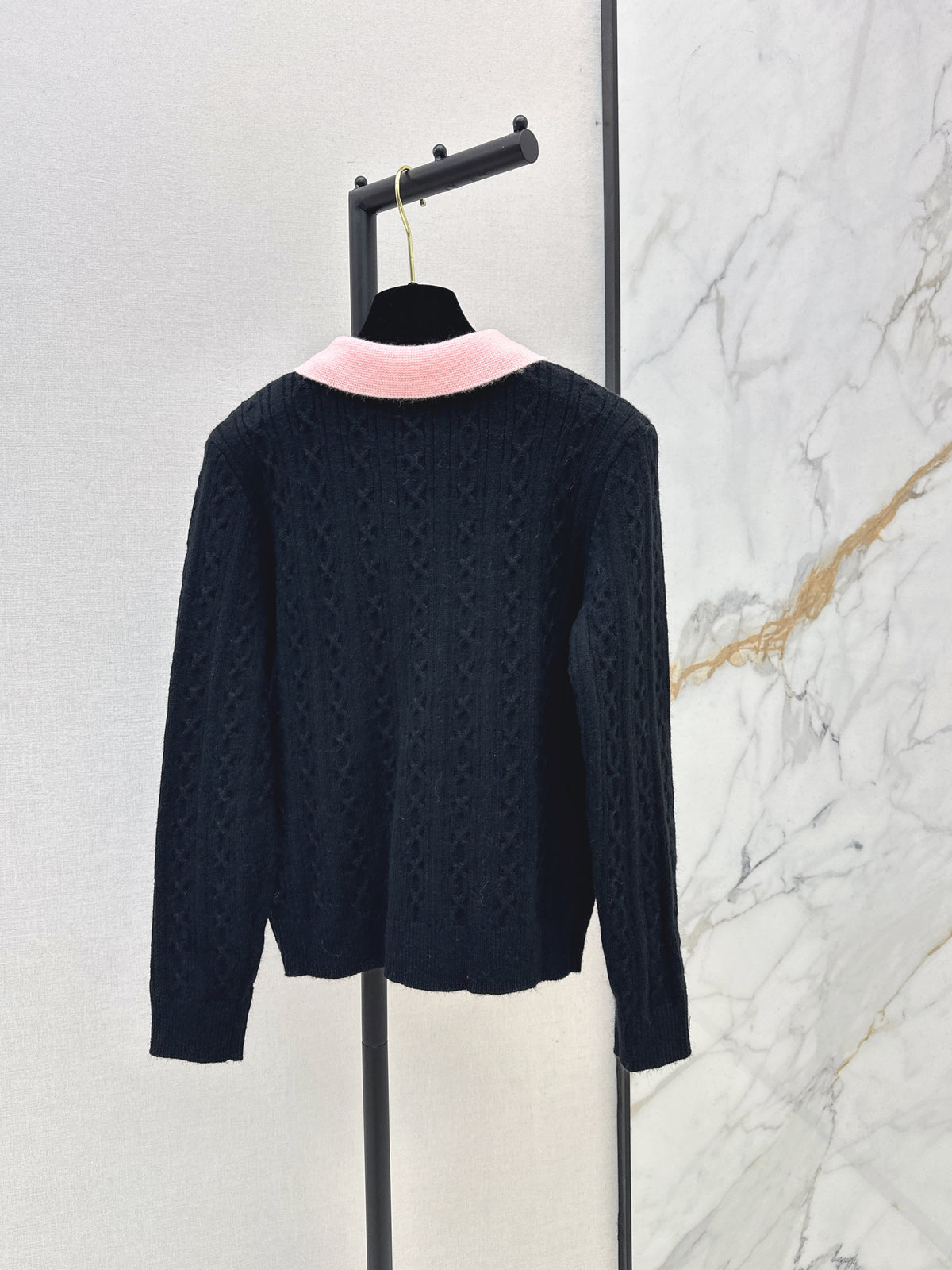 26FW New Collared Knit Top 🤍🖤