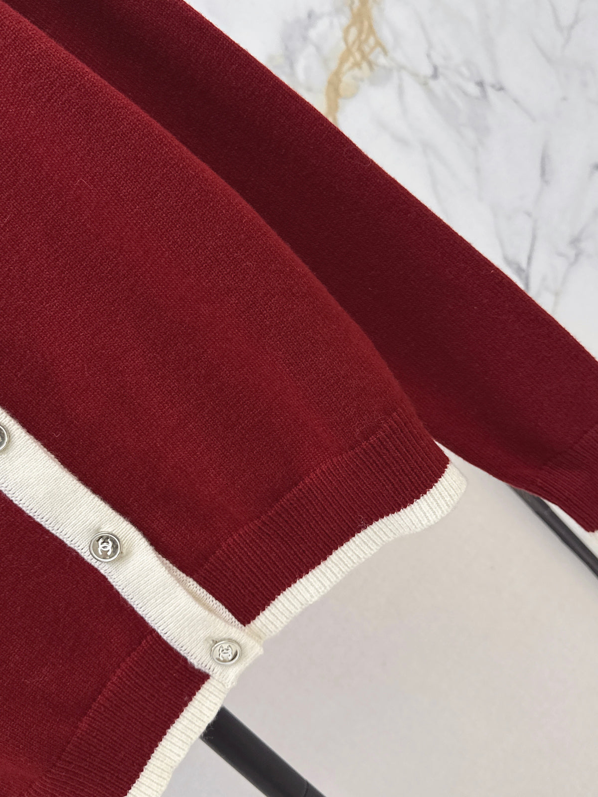 🎄Xmas🎄 26FW New Color-Block Trim Crew-Neck Cardigan 🤍❤️